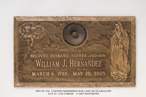 Photo of Lasting Memories Montage Wood from Hindman Funeral Homes, Inc.
