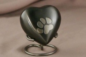 Photo of Slate Heart Pet keepsake from Hindman Funeral Homes, Inc.